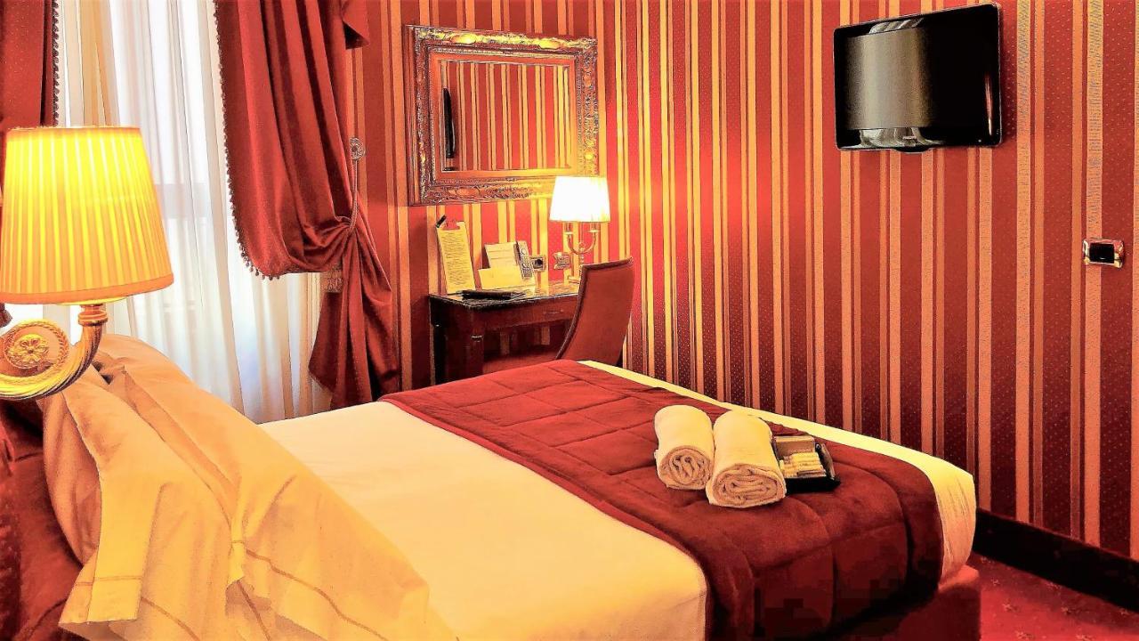 Hotel Manfredi Suite In Róma Kültér fotó