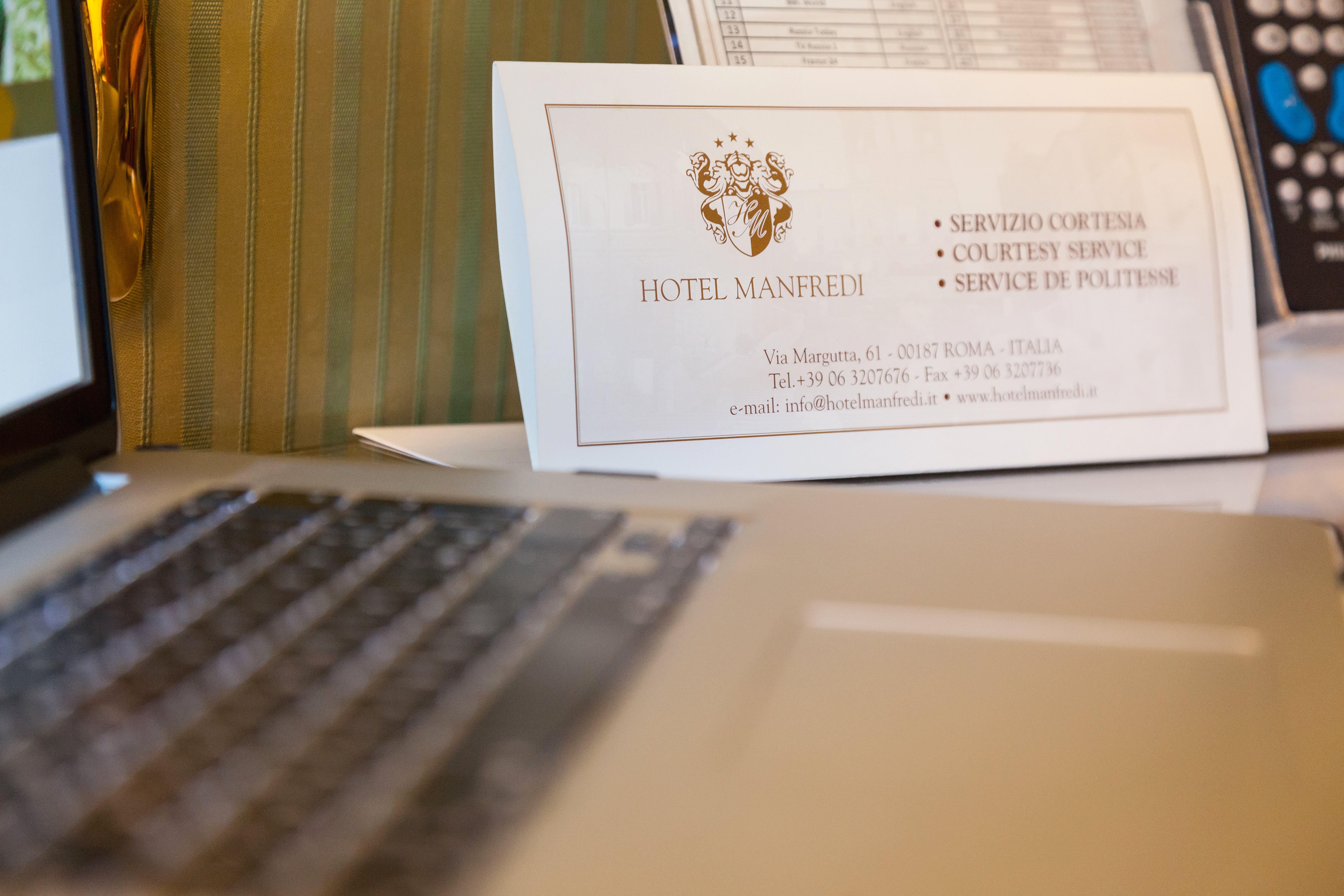 Hotel Manfredi Suite In Róma Kültér fotó
