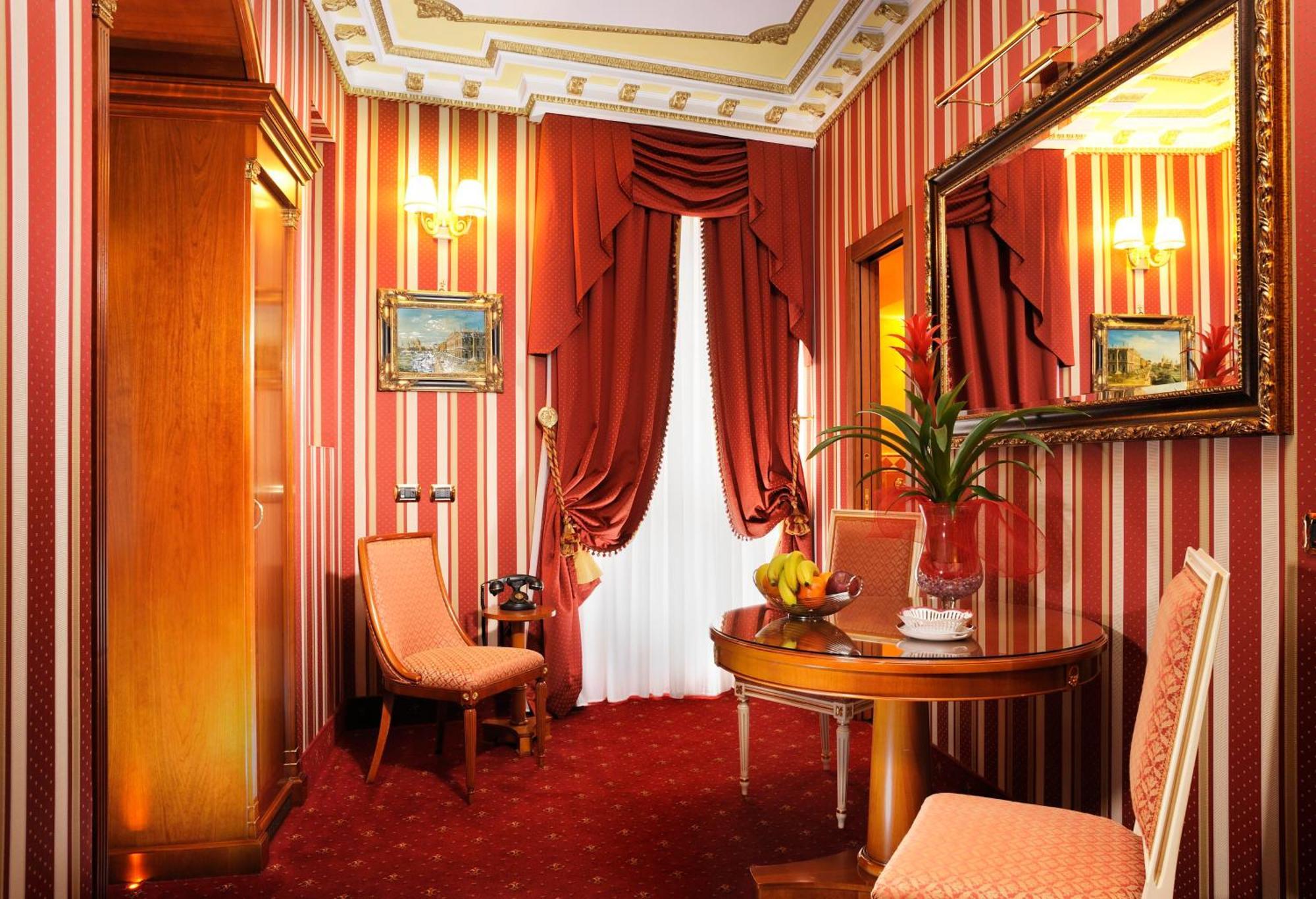 Hotel Manfredi Suite In Róma Kültér fotó
